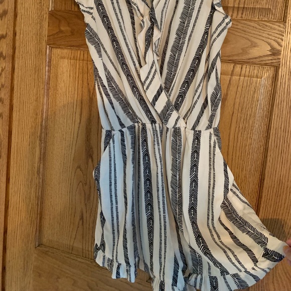 Romper - Picture 2 of 2